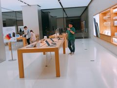 -Apple零售店(玄武湖店)