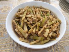 -天乐农家鱼头王(天目湖店)