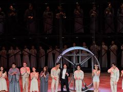 -交通银行前滩31演艺中心