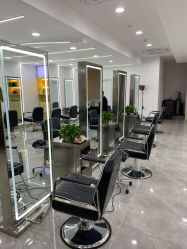 -Coo Hair salon