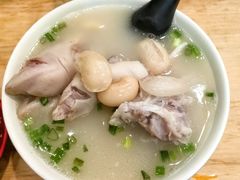 -雷祖芳老妈蹄花店