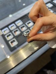 -Zbird钻石小鸟·钻戒婚戒定制高端珠宝私人定制中心