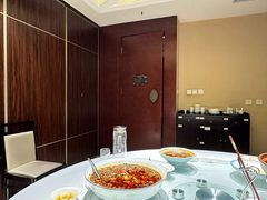 -咪咪川菜(长乐西路店)