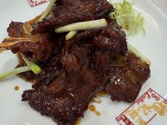 招牌蜜汁牛肋骨-凤城礼记鱼翅海鲜酒家(新马路总店)