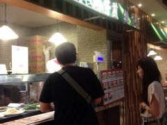 等位区-馔一蚵仔煎.排骨饭