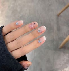 -悦指间美甲美睫