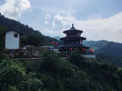 -广东天露山旅游度假区