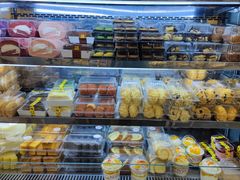 面包甜点陈列柜-幸福蛋糕坊(金顶街店)