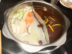 鸳鸯锅底-吴记老锅底麻辣火锅(福州路店)