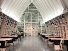 -钟书阁(松江泰晤士小镇店)