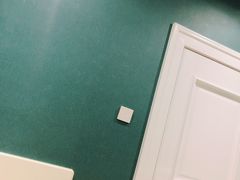 -爱舍美景酒店(燕儿岛路地铁站店)