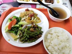 -上海对外经贸大学松江校区-食堂