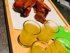 烤乳鸽-汤城小厨•粤菜•靓汤(苏州街店)