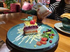 -米德维奇俄式西餐厅(西六道街店)
