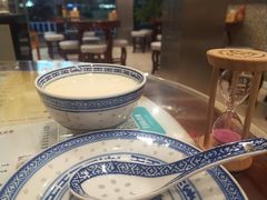 -广信牛奶甜品世家(台东店)