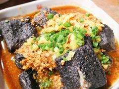 长沙臭豆腐-唐伯虎新派湘菜馆(石夏时代广场店)