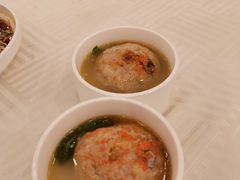 蟹粉狮子头-怡园饭店-餐厅(四望亭店)