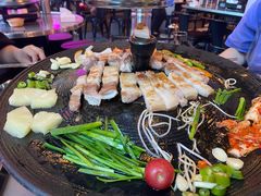 -豚豚家돈돈가韩国锅盖烤肉(新北万达店)