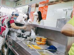 -芳婆糕团店(王府大街店)