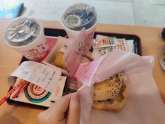 -塔斯汀中国汉堡(白云京溪地铁站店)