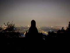 -鬼笑石后山停车场