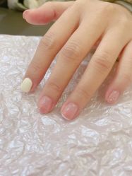 -灰姑娘美甲美睫馆