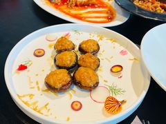 虾球酿冬菇-RIVIERA 松鹤楼(外滩店)