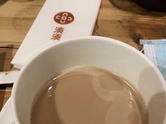 大红袍珍珠奶茶-湊湊火锅·茶憩(杭州湖滨银泰in77店)