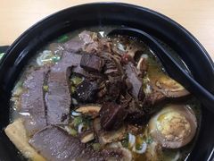 -花溪巷牛肉粉(泉城路店)