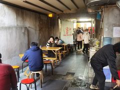 -沪西老弄堂面馆(定西路店)