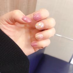 -赫本轻奢美颜中心