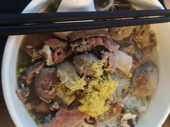 -潮镇老尾牛杂(环城西路店)