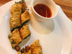 -谊荣海鲜大牌档(石湖店)