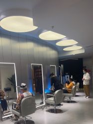 -PE SALON