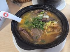 -闫家驴肉老店(华电一校店)