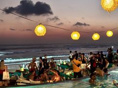 -FINNS Beach Club