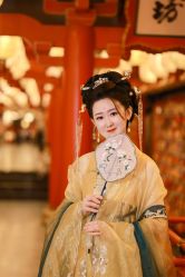 -支流映画摄影·汉服妆造跟拍(本宫来了银泰店)