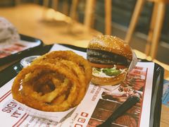 -The Habit Burger Grill 哈比特汉堡(复兴soho店)