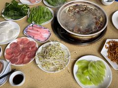 -东巴谷野生菌火锅餐厅