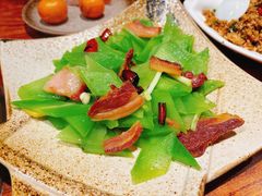 -滇香肴·云南菜蒸汽石锅鱼(云南北路店)