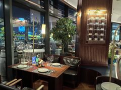 -MONICH牛排融合餐厅(和义大道购物中心店)