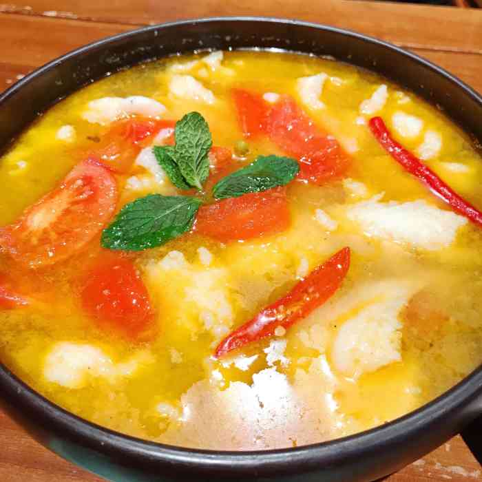 顾乡私房菜(龙湖u城店"整体还不错,那个「金汤龙利鱼」超级好吃.