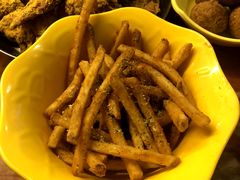 -BHC炸鸡(明洞总店)