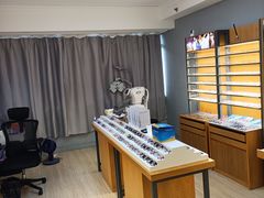 -优医视平价眼镜蔡司依视路折扣工厂店(德胜门店)