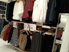 -优衣库(青岛伟东乐客城店)