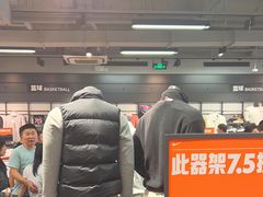-NIKE上海青浦优选体验店