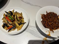 -皇城根·鲁菜济南菜·吊炉烤鸭·炒鸡鱼头(济南旗舰店)