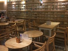 大堂-猫的天空之城概念书店(苏州诚品店)