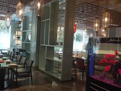 -梅园国际大酒店·自助餐厅(光明港店)