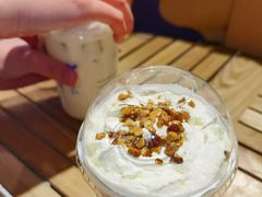 水龙吟乌龙轻乳茶-瑞幸咖啡(洛阳正大广场店)